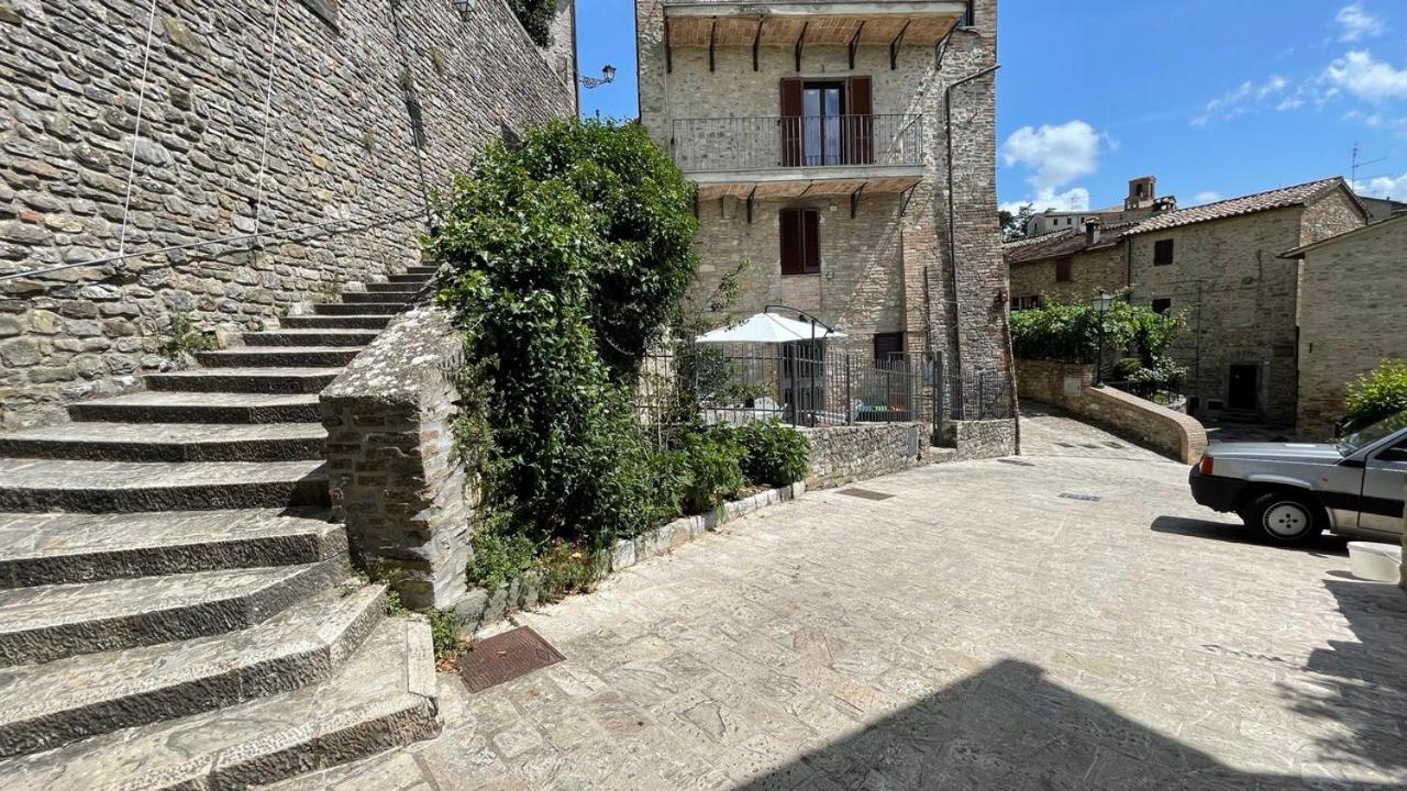 Вилла Casa Di Duccio Монтоне Экстерьер фото
