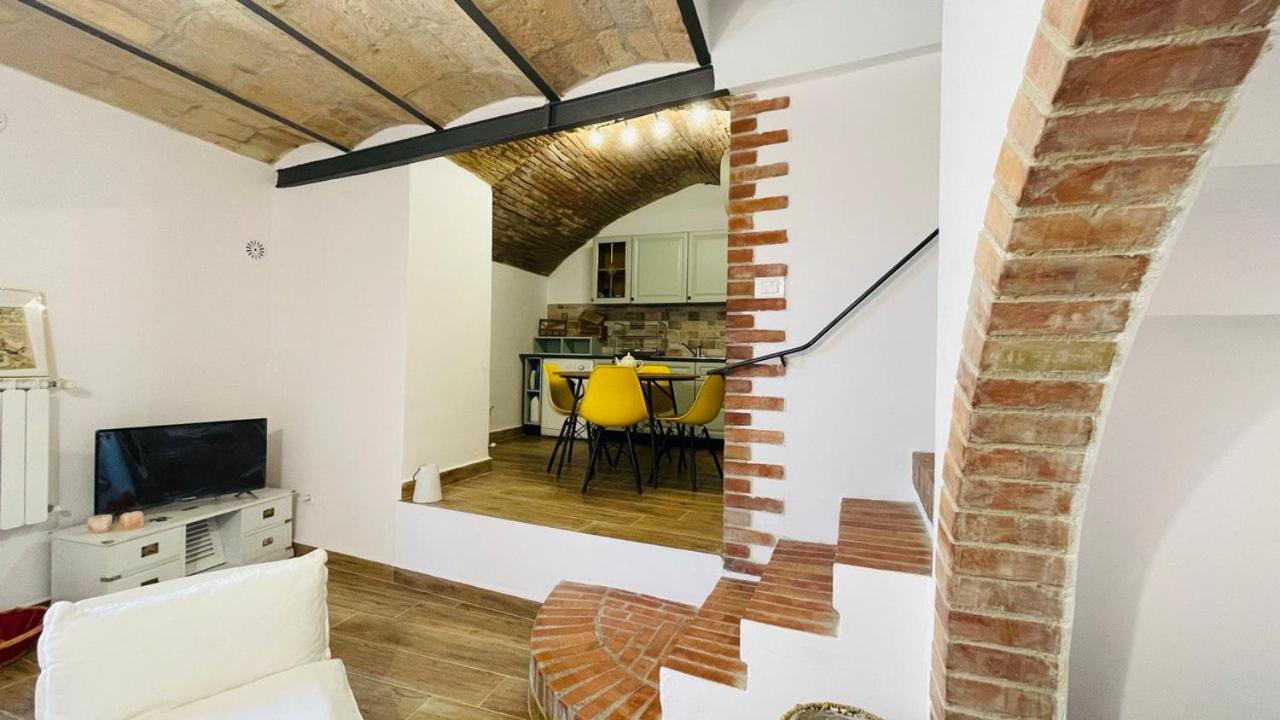 Вилла Casa Di Duccio Монтоне Экстерьер фото