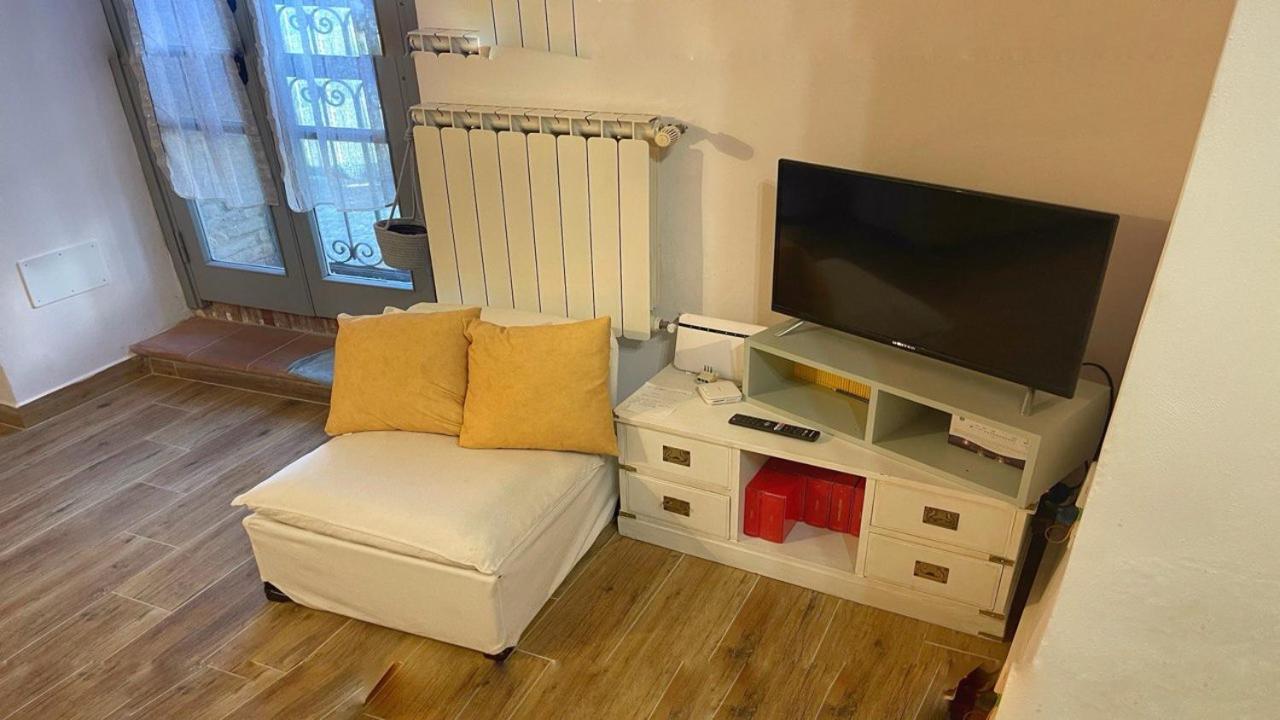 Вилла Casa Di Duccio Монтоне Экстерьер фото